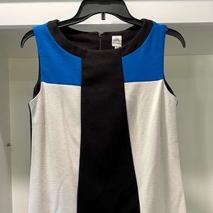 Sangria. Color block shift dress. Size 6.